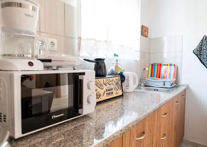 Zografia - Charming House Near The Coast *