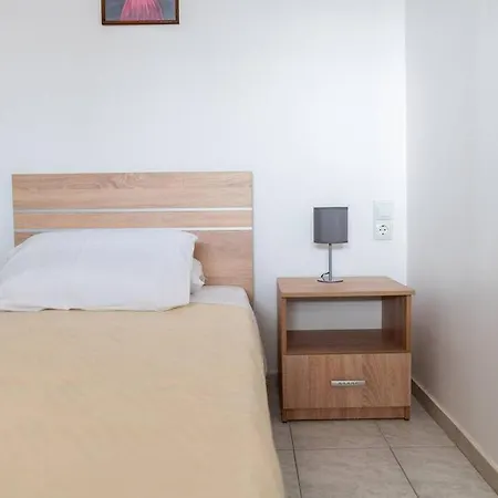 Zografia - Charming House Near The Coast Marmári