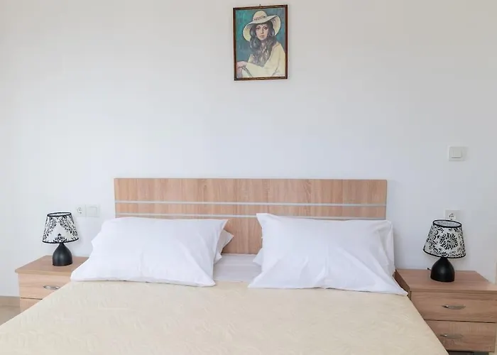 Apartman Zografia - Charming House Near The Coast