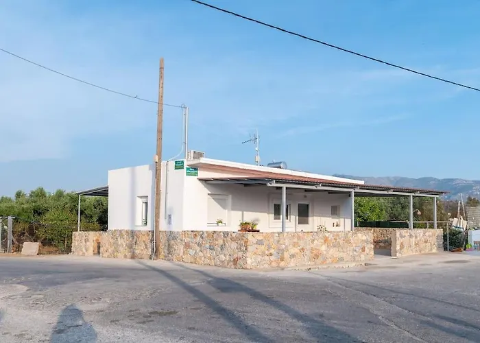 Apartman Zografia - Charming House Near The Coast *